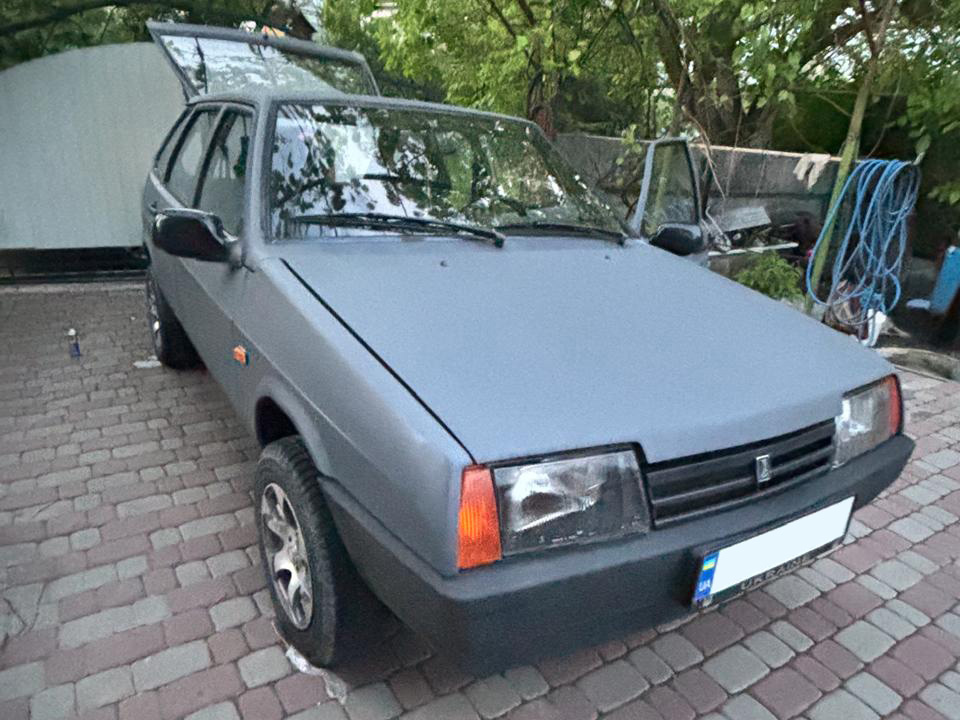 раптор сірий для авто